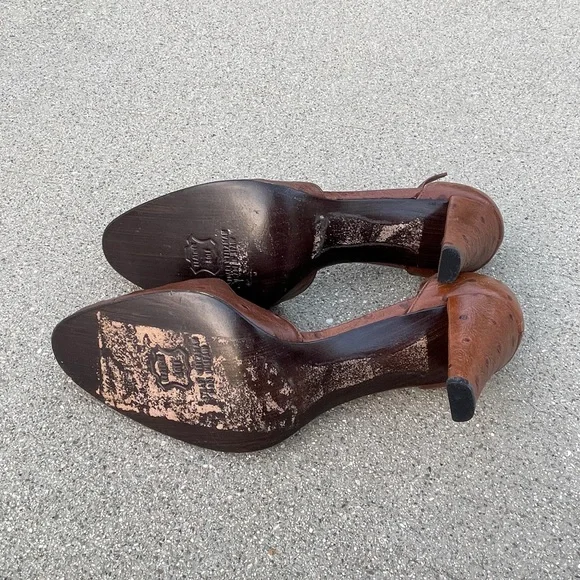 Stuart Weitzman Brown Leather Heels - Picture 3 of 4